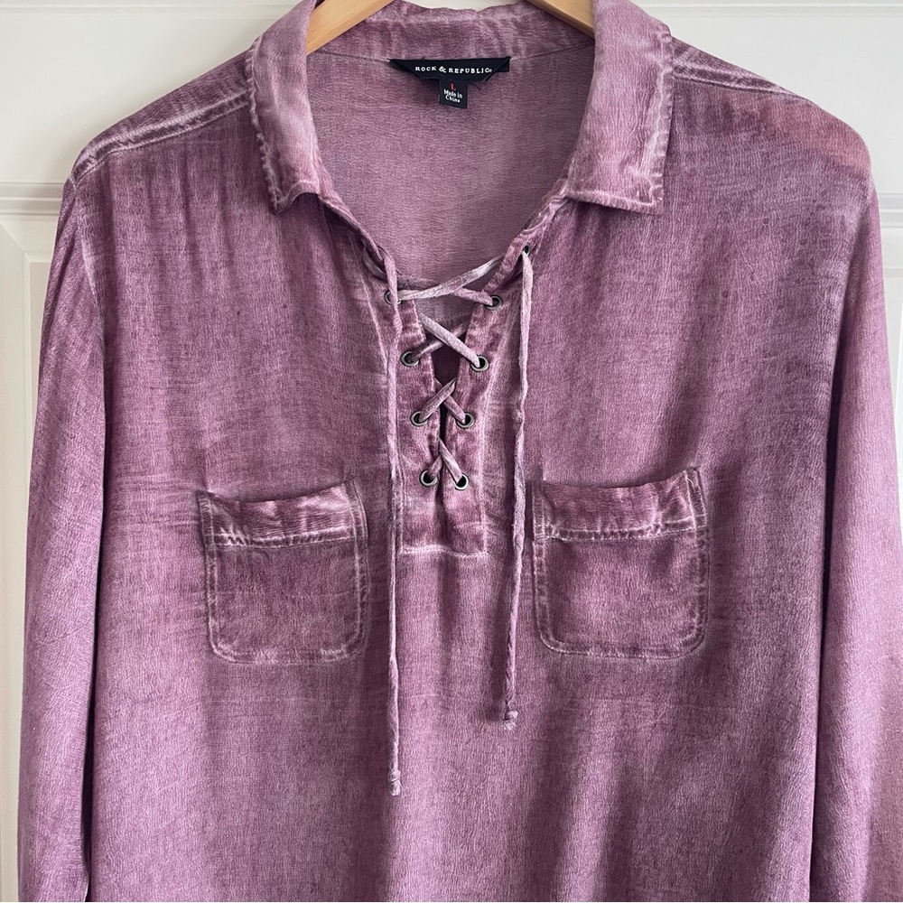 Rock & Republic Women's Mauve Long Sleeve Bohemian Stressed Lightweight Blouse